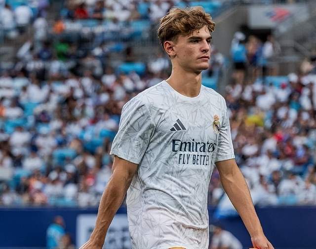 更显示了凯 更显示了凯