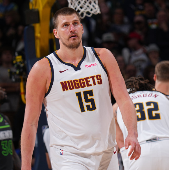 他始终认为 他始终认为